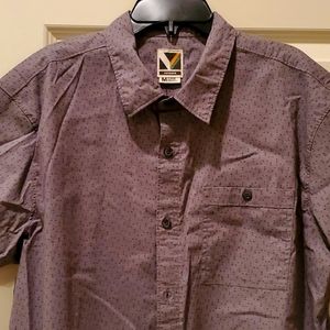 Men's Voyager Stretch woven button down. Size M.